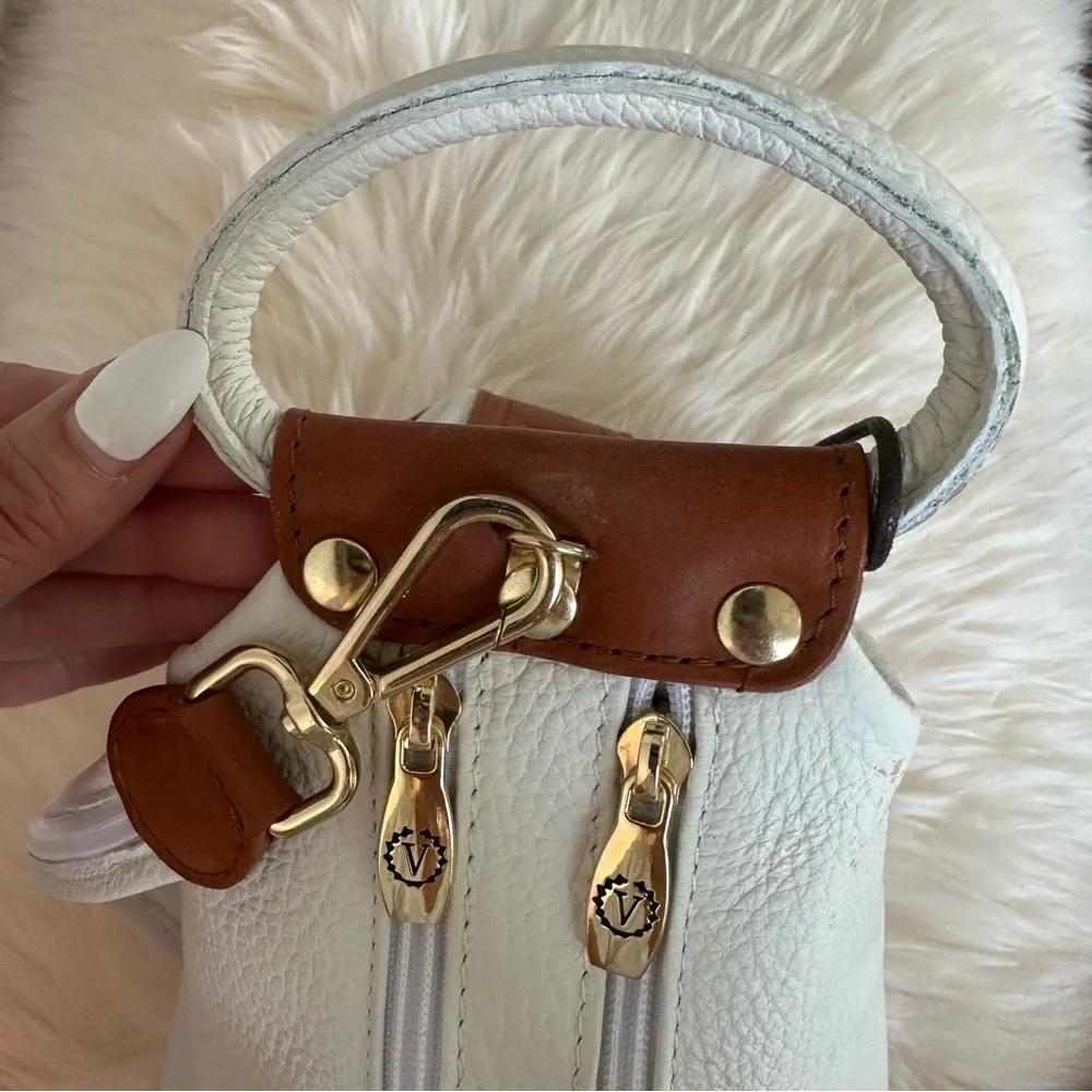 NWOT Italian White Brown Embosed Leather Convertible Backpack / Handbag w/Zipper